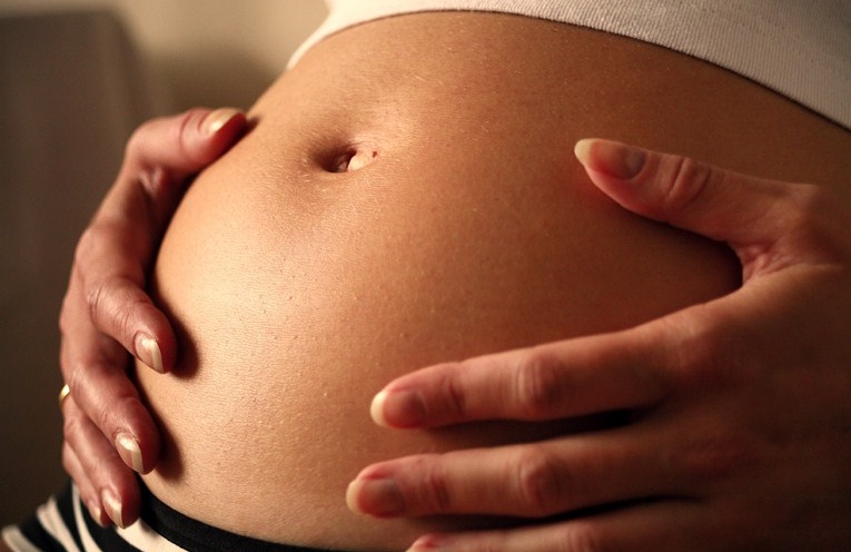 Smagliature in gravidanza: come prevenirle e combatterle